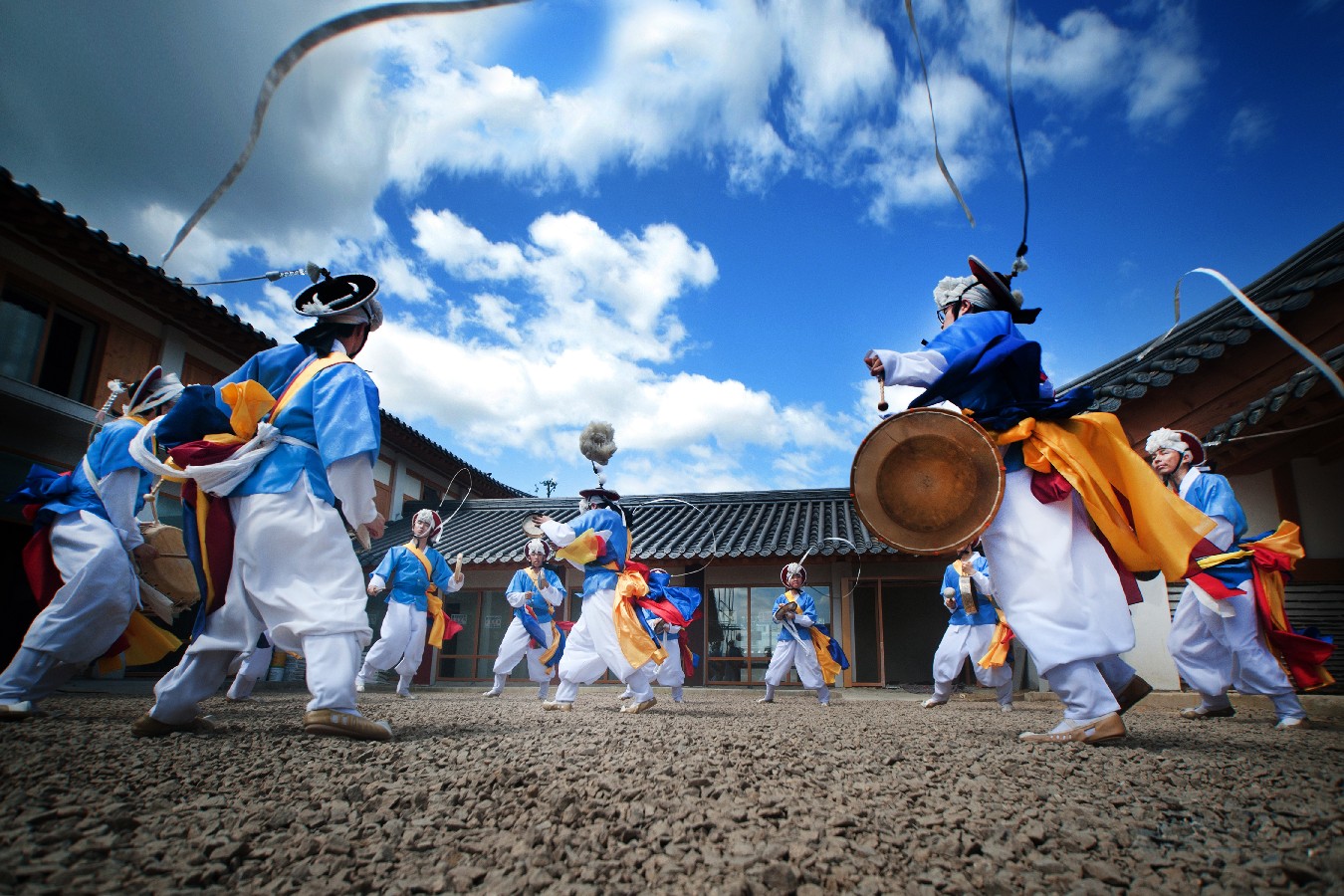 Siver prize - Kim Sinja – Framing Completion Ceremony at Goyang Culture Center